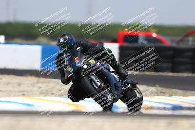 media/Jun-07-2025-TrackDaz (Sat) [[4413525952]]/B Group/1220pm (Turn 1)/